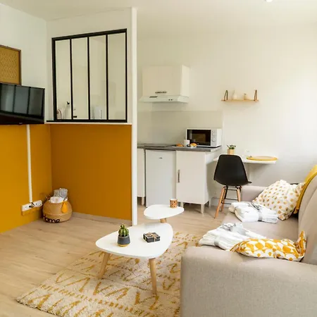 Stockholm- Cosy Et Patio, Proche Centre * Charleville-Mézières