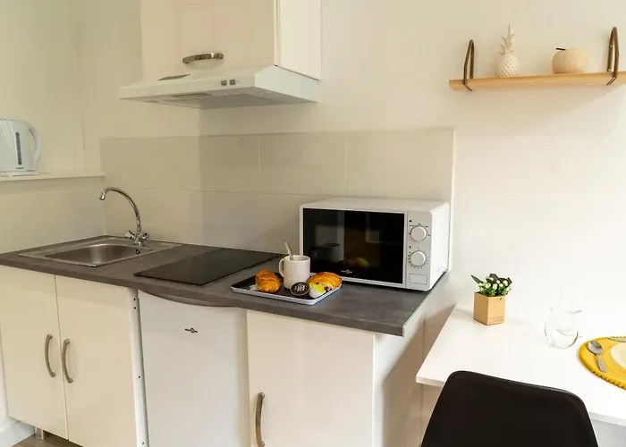 Stockholm- Cosy Et Patio, Proche Centre Lägenhet *