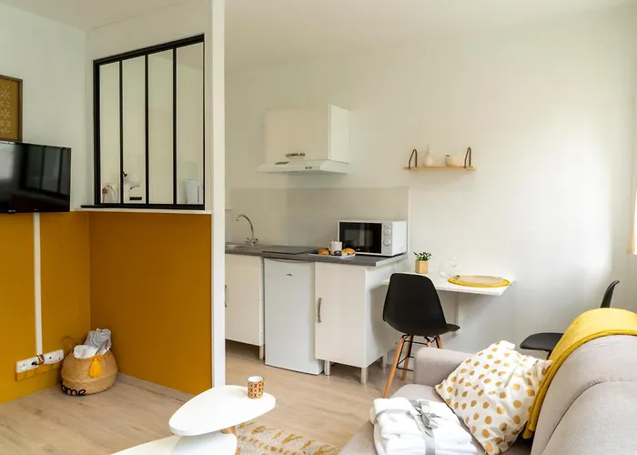 Stockholm- Cosy Et Patio, Proche Centre Lägenhet