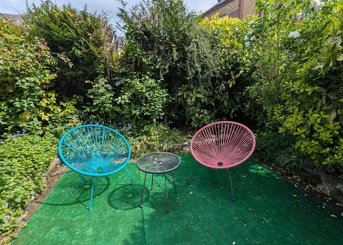 Lägenhet Stockholm- Cosy Et Patio, Proche Centre Charleville-Mézières